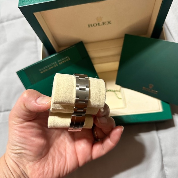 ROLEX - Picture 5 of 13